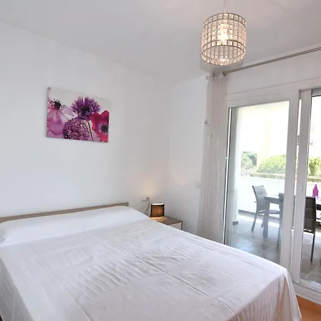 Portomar 126: Seaside With Terrace And Parking In Apartment *