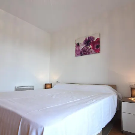 Apartment Portomar 126: Seaside With Terrace And Parking In